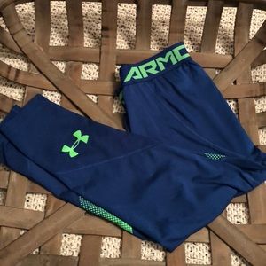 Under armor fitted heat gear pants